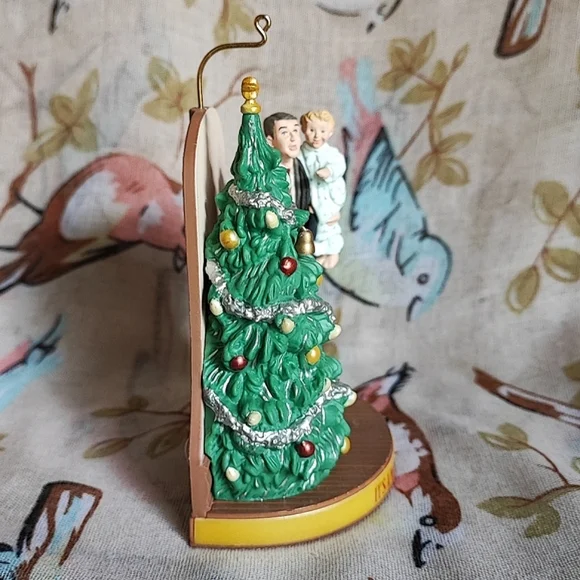 Hallmark Vintage 1946-1996 It's A Wonderful Life Christmas Movie Ornament NIB - Picture 7 of 11